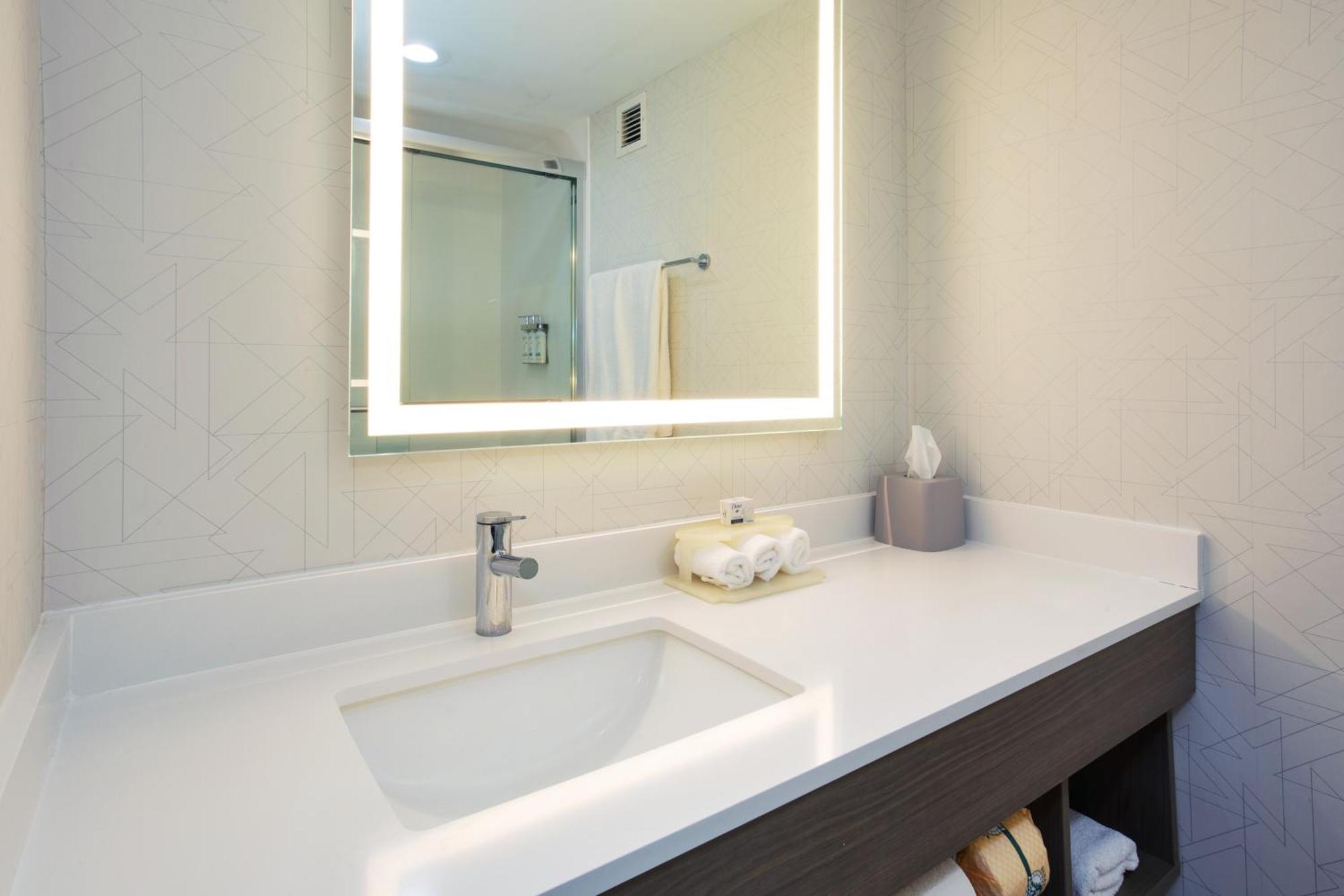 Holiday Inn Express Hotel & Suites Dover By Ihg Zewnętrze zdjęcie